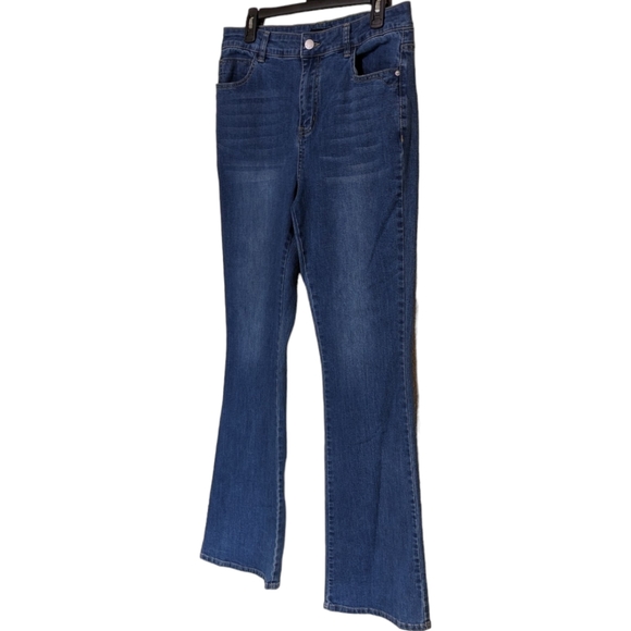 Medium wash long tall flared stretchy high rise jeans - Picture 2 of 8